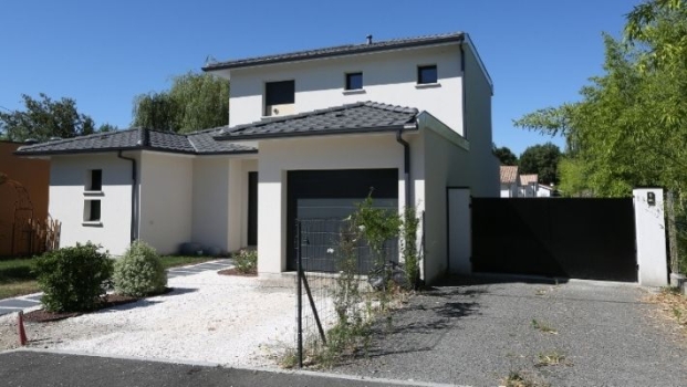 picture of Single-Family Homes and Townhouses 