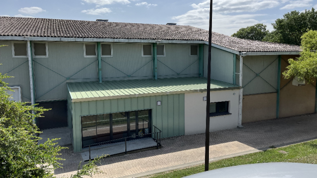 Image de Bâtiment professionnel et Hangar 