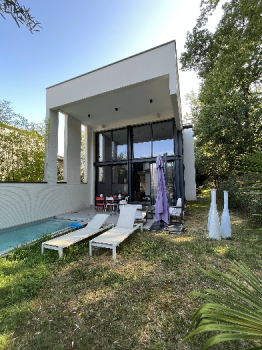 Image de Terrasse et Maison individuelle 